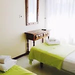 La Paz 招待所 2*