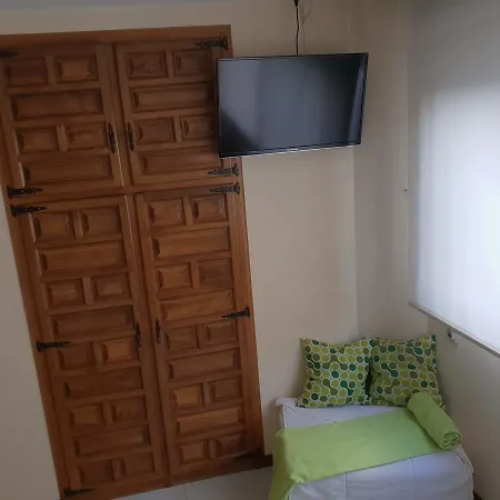 Pensión La Paz 2*